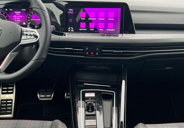 VOLKSWAGEN Golf usata, con Climatizzatore