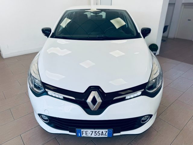 RENAULT Clio usata, con Airbag
