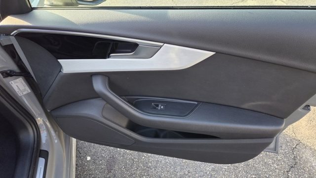 AUDI A4 usata, con Controllo trazione