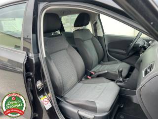 VOLKSWAGEN Polo usata, con Autoradio