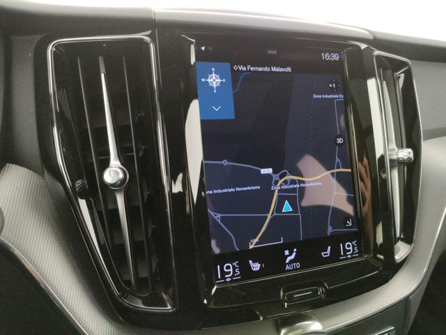 VOLVO XC60 usata, con Touch screen