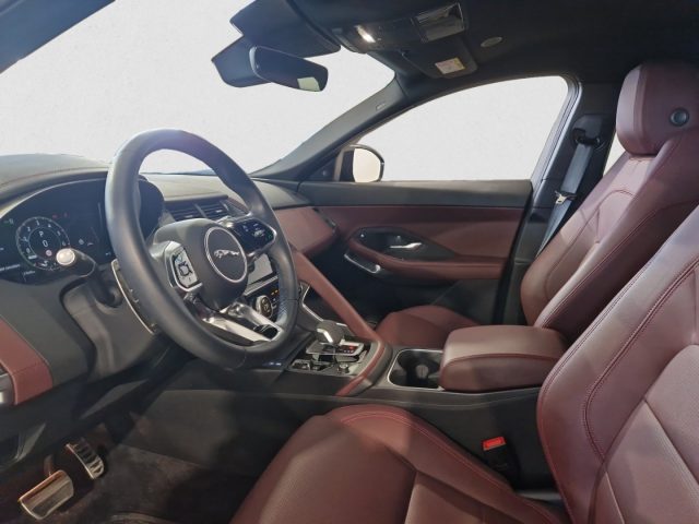JAGUAR E-Pace usata, con Interni in pelle