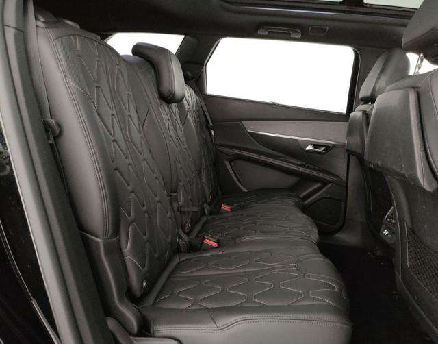 PEUGEOT 5008 usata, con USB