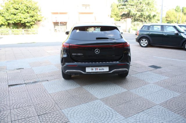 MERCEDES-BENZ EQA usata, con Cerchi in lega