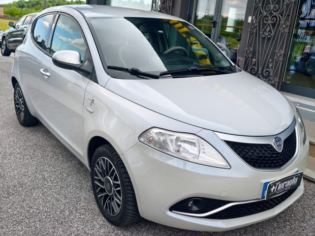 LANCIA Ypsilon usata, con Airbag