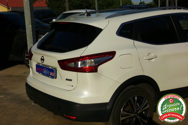 NISSAN Qashqai usata, con Hill holder