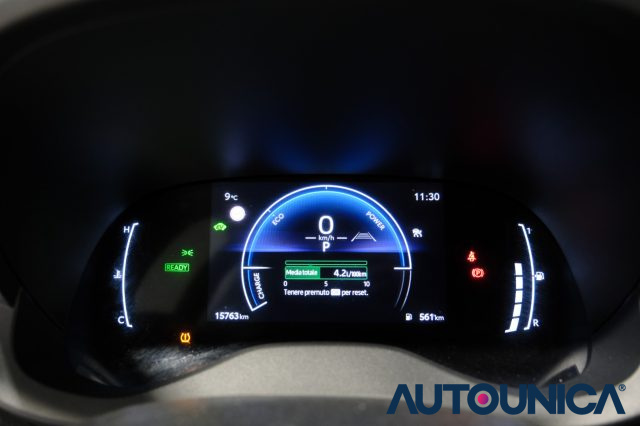 TOYOTA Yaris usata, con Bluetooth