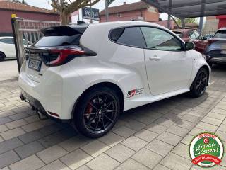 TOYOTA Yaris usata, con Alzacristalli elettrici