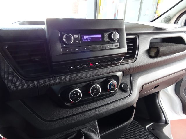 RENAULT Trafic usata, con Climatizzatore