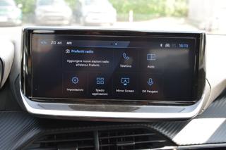 PEUGEOT 2008 usata, con USB