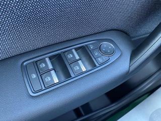 RENAULT Captur usata, con Telecamera per parcheggio assistito