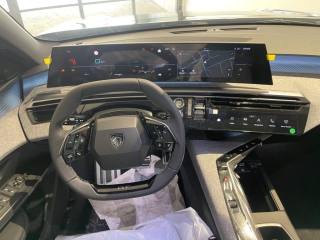 PEUGEOT 3008 usata, con Volante in pelle