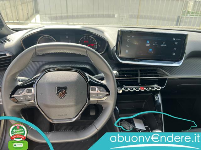 PEUGEOT 2008 usata, con Sedile posteriore sdoppiato