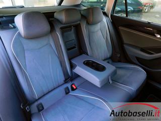 VOLKSWAGEN Passat usata, con Schermo multifunzione interamente digitale