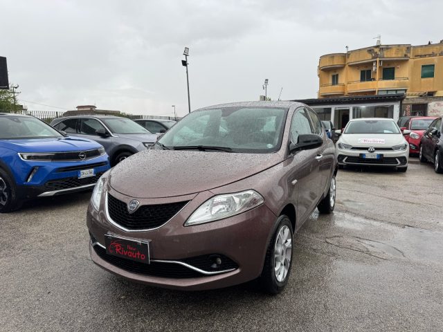 LANCIA Ypsilon usata, con Airbag