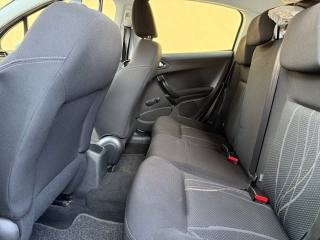 PEUGEOT 208 usata, con Boardcomputer