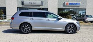 VOLKSWAGEN Passat Variant usata, con Airbag