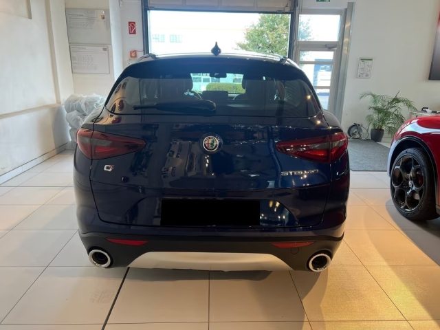 ALFA ROMEO Stelvio usata, con Alzacristalli elettrici