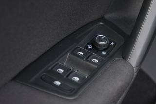 VOLKSWAGEN Tiguan usata, con Volante in pelle