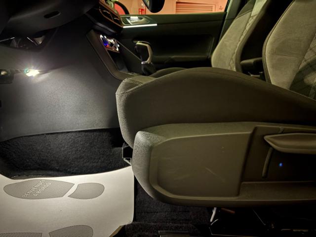 VOLKSWAGEN Taigo usata, con Fari LED