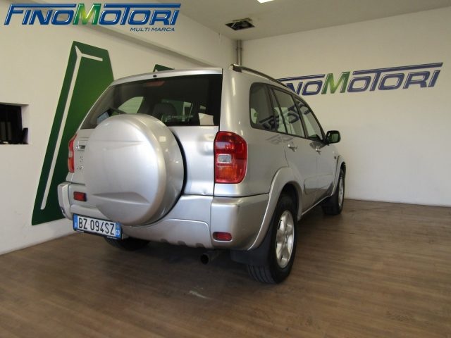 TOYOTA RAV 4 usata, con Servosterzo
