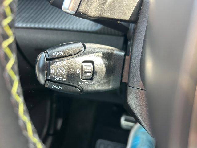 PEUGEOT 2008 usata, con Fari Xenon