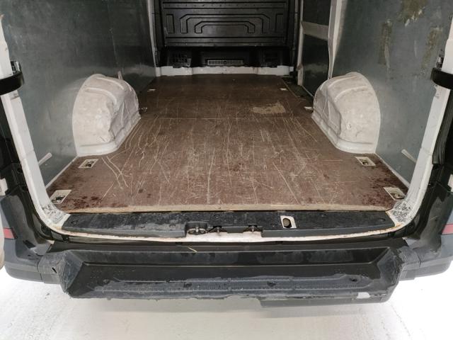 VOLKSWAGEN Crafter usata 28