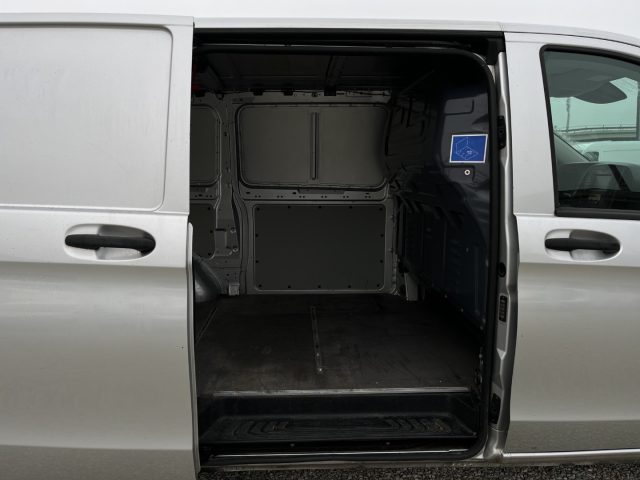 MERCEDES-BENZ Vito usata 14