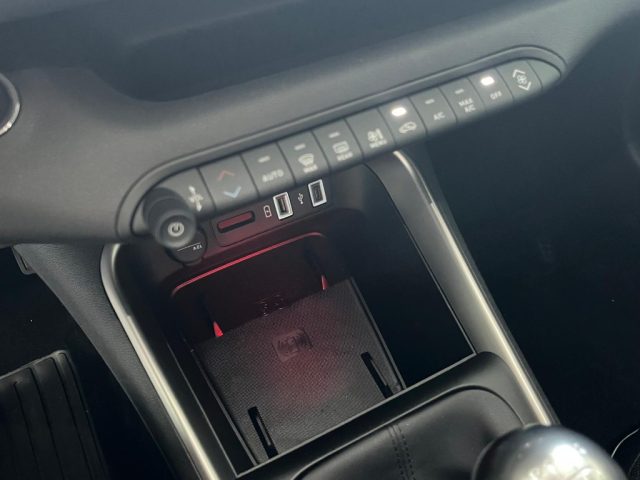 JEEP Avenger usata, con Autoradio digitale