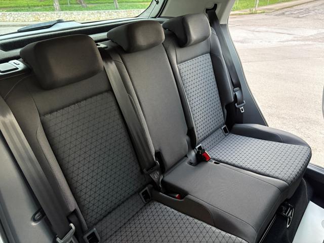 VOLKSWAGEN T-Cross usata, con USB