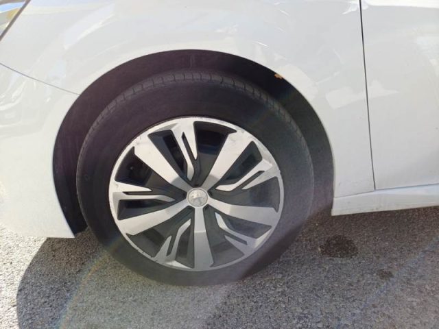 PEUGEOT 208 usata, con Cruise Control
