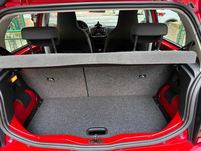 VOLKSWAGEN up! usata 23