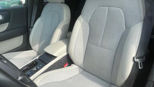 VOLVO XC40 usata, con Autoradio