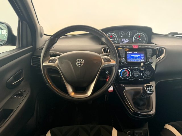 LANCIA Ypsilon usata 13
