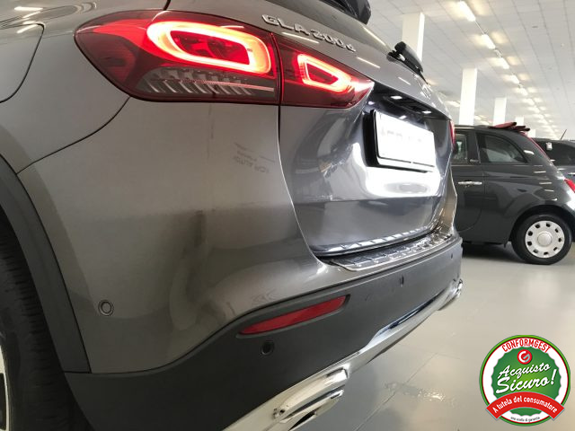 MERCEDES-BENZ GLA 200 usata, con Boardcomputer
