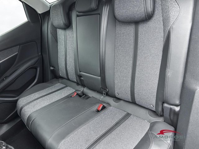 PEUGEOT 3008 usata 10