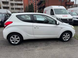 HYUNDAI i20 usata, con Antifurto