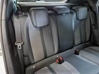 PEUGEOT 2008 usata, con Fari LED