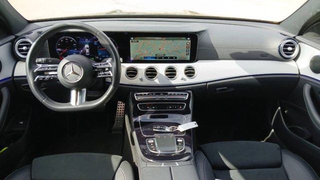 MERCEDES-BENZ E 220 usata, con Controllo automatico clima