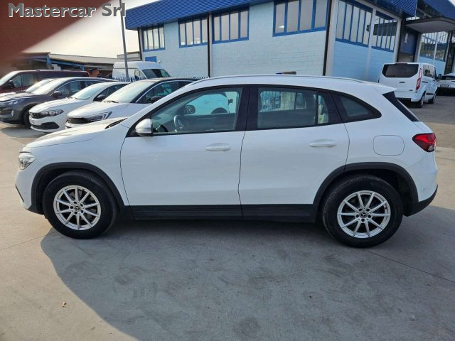 MERCEDES-BENZ GLA 180 usata, con Antifurto