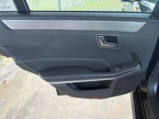 MERCEDES-BENZ E 200 usata, con USB