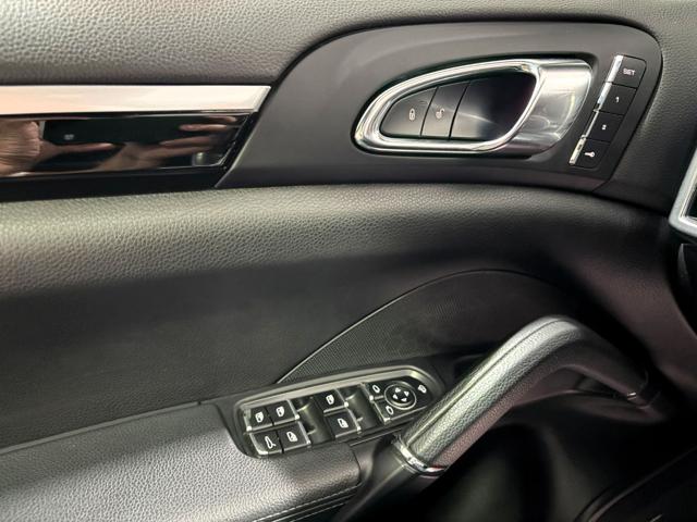 PORSCHE Cayenne usata, con Interni in pelle
