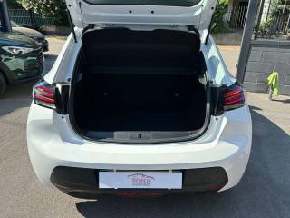 PEUGEOT 208 usata, con USB