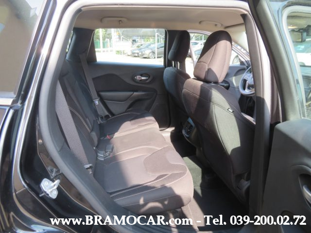 JEEP Cherokee usata, con MP3