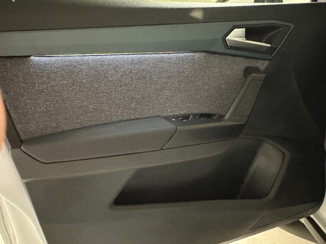 SEAT Arona usata, con USB