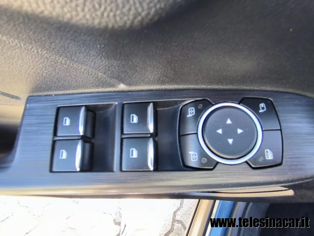 FORD Kuga usata, con Bracciolo