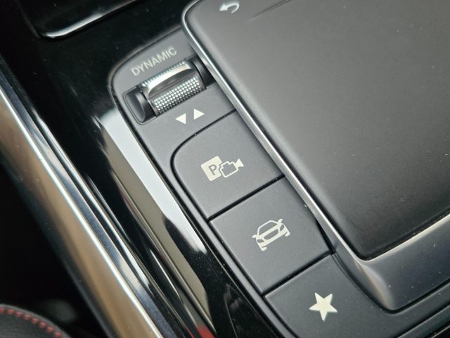 MERCEDES-BENZ GLA 200 usata, con Sospensioni sportive