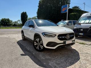 MERCEDES-BENZ GLA 200 usata, con Airbag