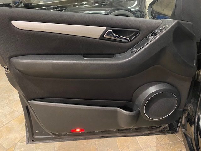 MERCEDES-BENZ A 200 usata, con Controllo automatico clima