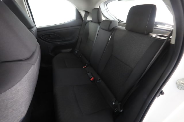 TOYOTA Yaris usata 3